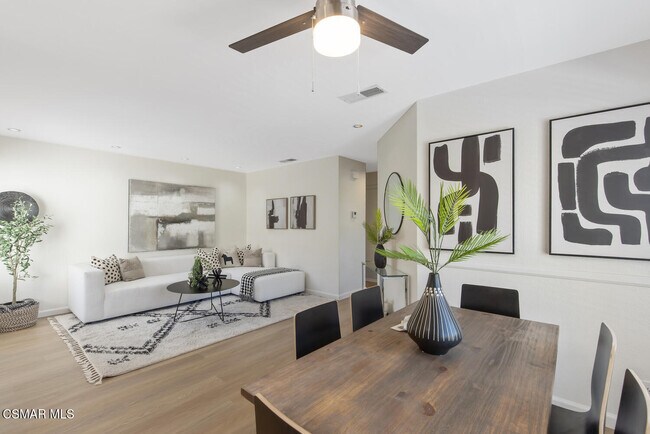 Building Photo - 501 Via Colinas