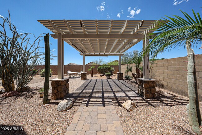 Building Photo - 2318 N Boulder Mountain