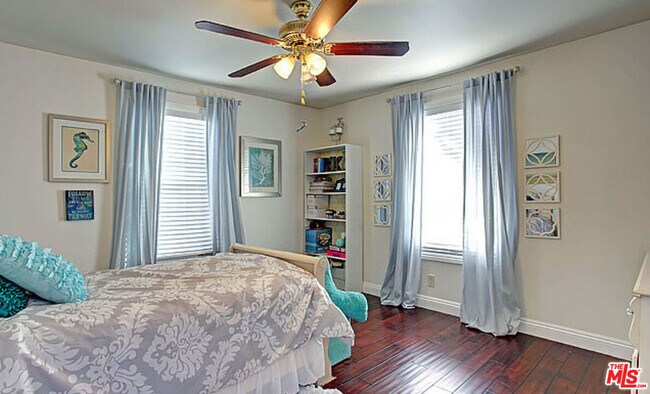 Building Photo - 2315 Cochran Ave