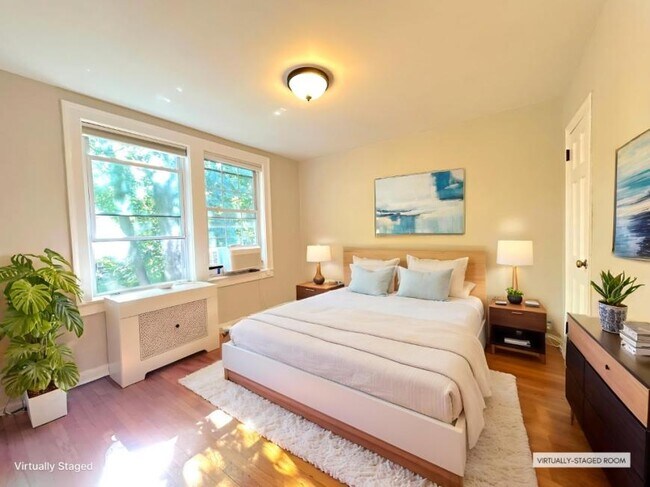 Building Photo - 2 bedroom in SUNNYSIDE NY 11104