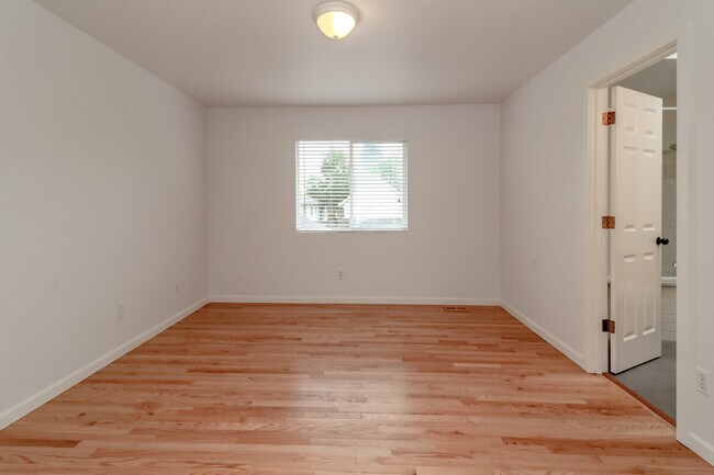 Building Photo - 1485 Bobs Hollow Ln