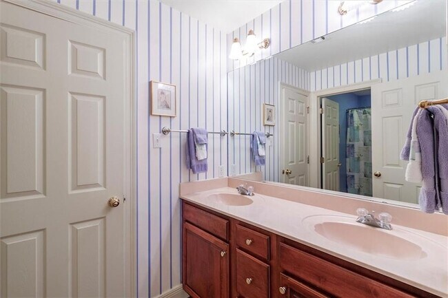 Building Photo - 8063 Winners Cir