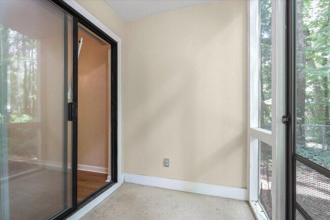 Building Photo - 3208 Ginger Dr