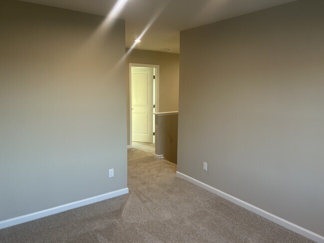 Building Photo - 1143 Lisenbee Wy