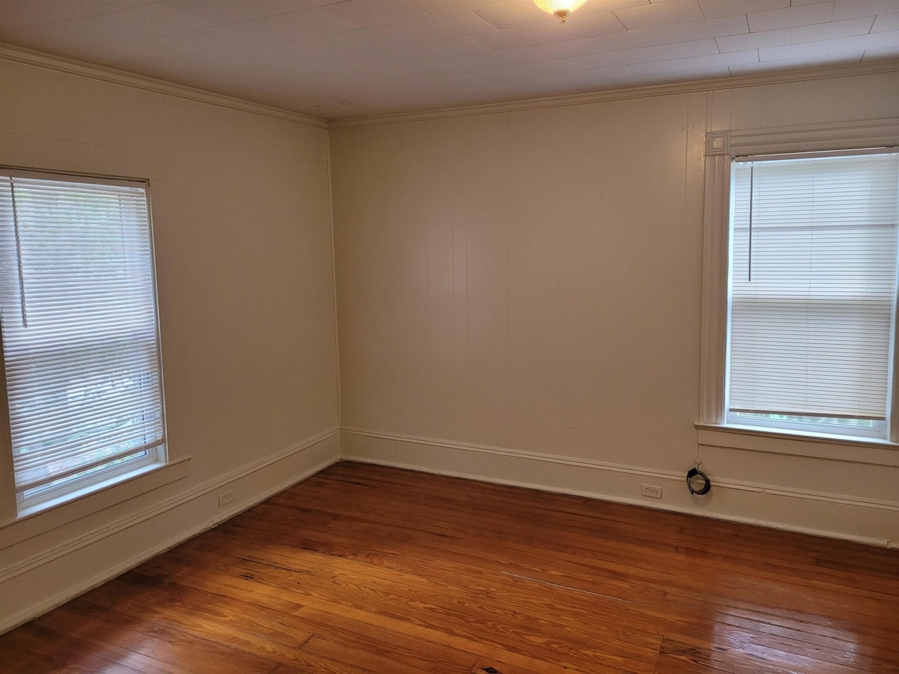 Upstairs Bedroom E - 805 Onslow St