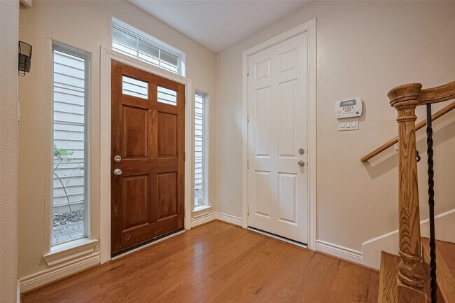 Building Photo - 2624 Starboard Point Dr
