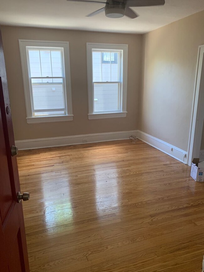 Refinished hardwoods - 1522 Franklin Rd SW