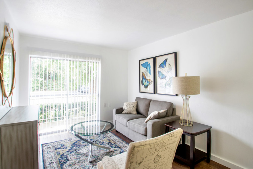 Living Room - Forest Dale Apartments