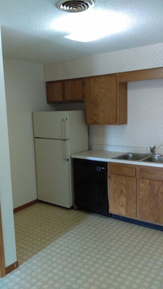 Building Photo - 3180 Cobblestone Ln