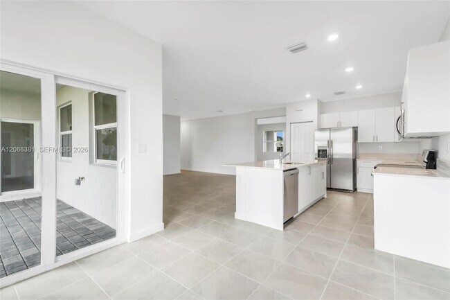 Building Photo - 27308 SW 159th Ct