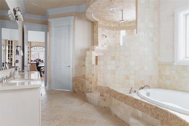 Building Photo - 2705 Island Ledge Cove