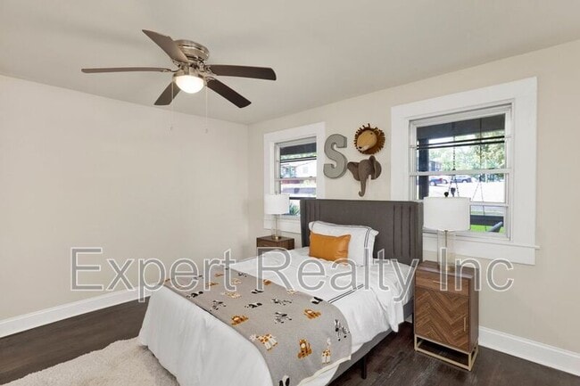 Building Photo - 4345 2nd Ave S