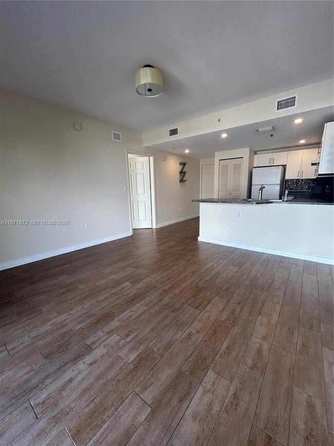 Building Photo - 3410 Coral Wy