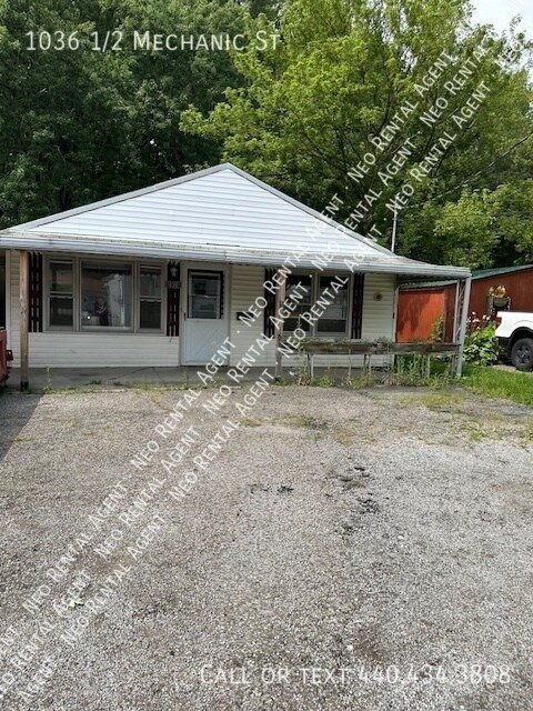 Primary Photo - 1036 1/2 Mechanic St-