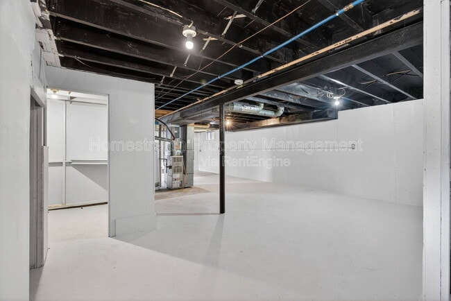 Building Photo - 10201 Gourock Dr