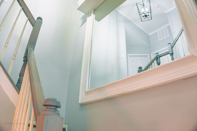 Building Photo - 21682 Kings Crossing Terrace