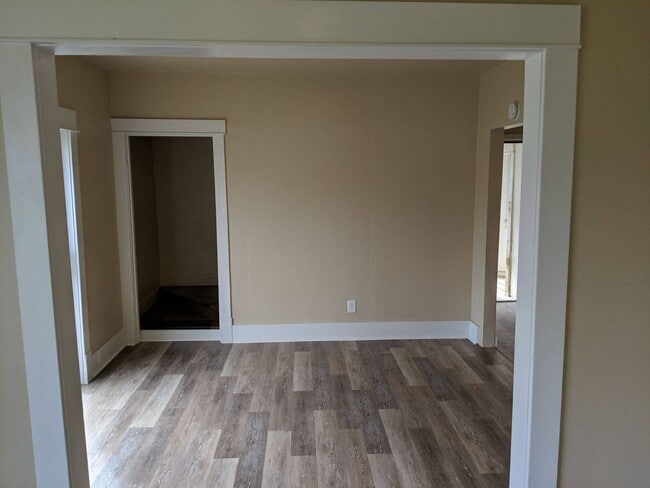 Building Photo - 3 Bed 1 Bath Single Family Home in Antigo