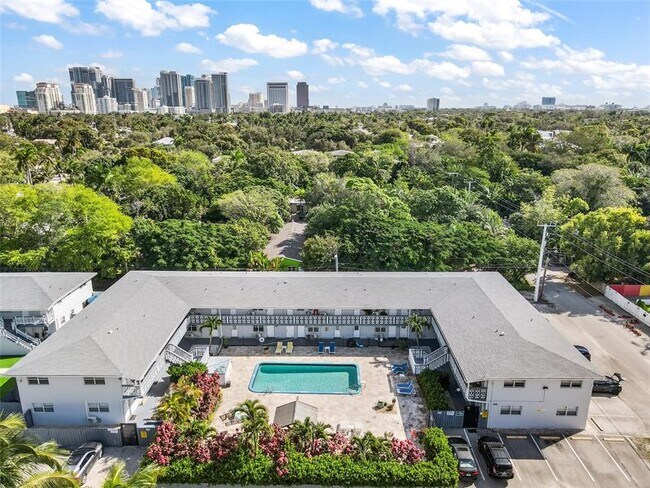 Primary Photo - 626 SW 14th Ave