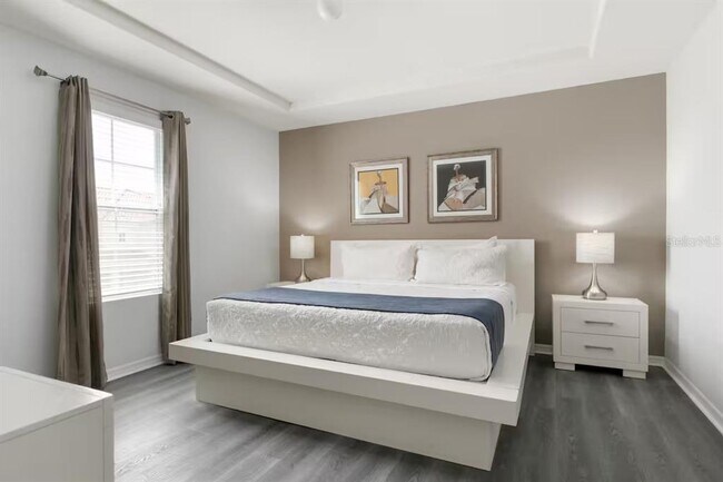 Building Photo - 4675 Terrasonesta Dr