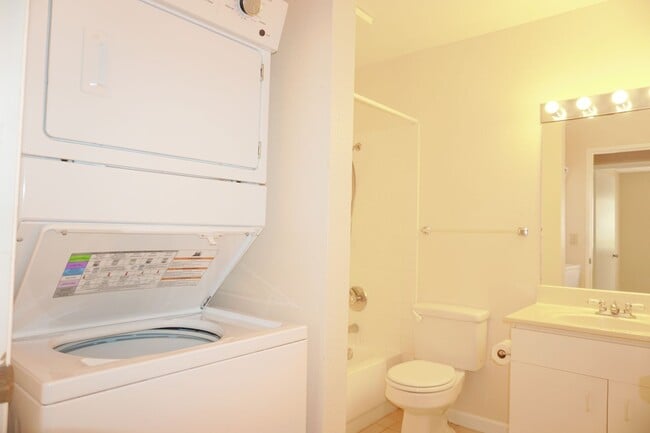 Building Photo - Garden at Launani Valley on Ground Floor with A/C