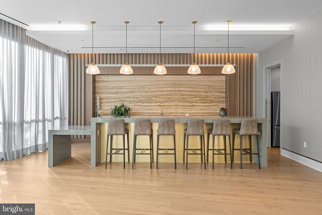 Building Photo - 7887 Jones Branch Dr