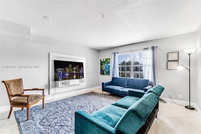 Building Photo - 349 Virginia St