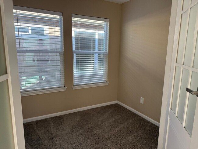 Building Photo - 17134 Wilthorne Gardens Ct
