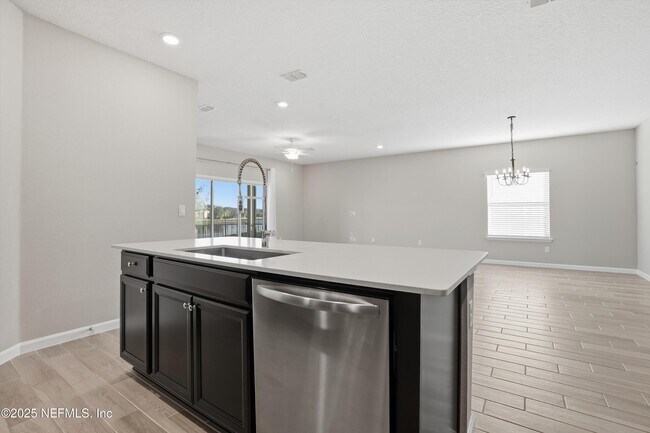 Building Photo - 1762 Amberly Dr