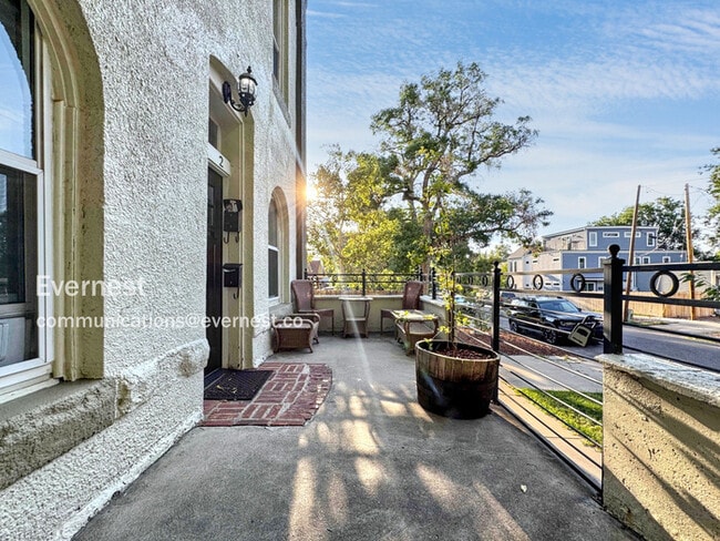 Primary Photo - 3127 W 28th Ave