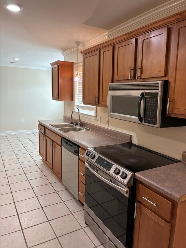 Building Photo - Beautiful 3/2 house in Waveland MS