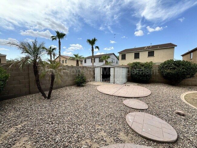 Building Photo - 43658 Caven Dr