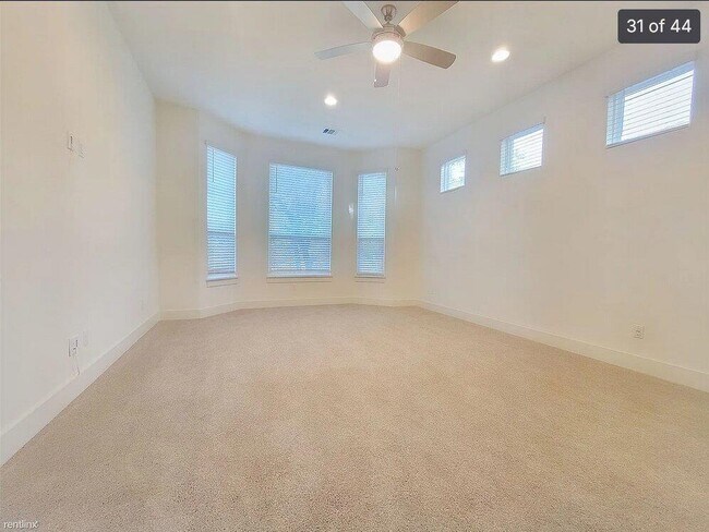 Building Photo - 7848 Laramie Bnd