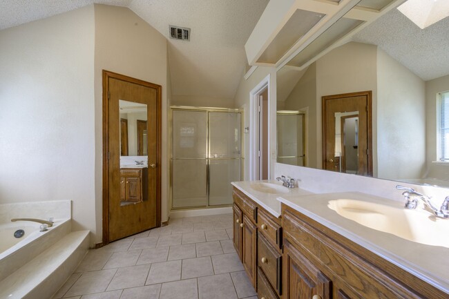 Building Photo - 3 Bedroom • Single Family • Coppell ISD