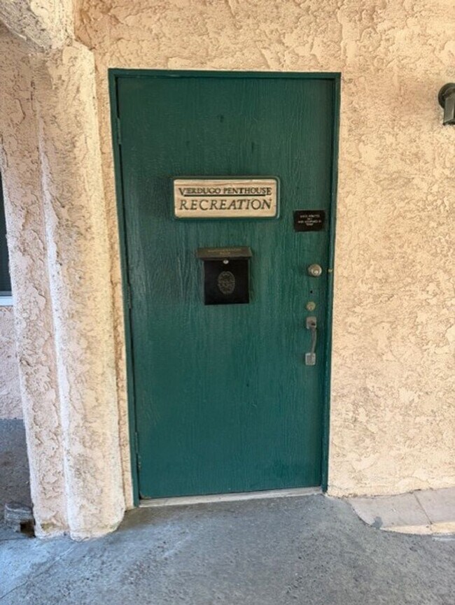 Building Photo - For Lease – Charming Condo in Glendale Hills