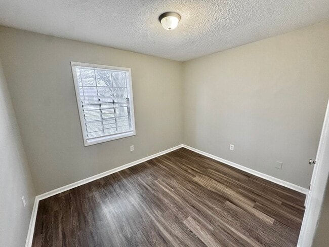 Building Photo - 3940 Schoolfield Rd