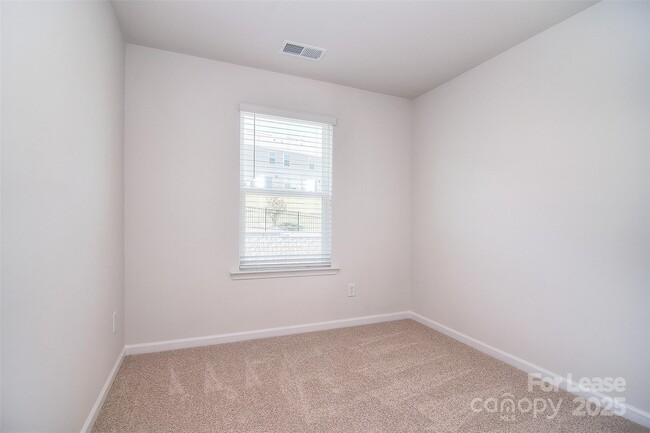 Building Photo - 5155 Hyrule Dr