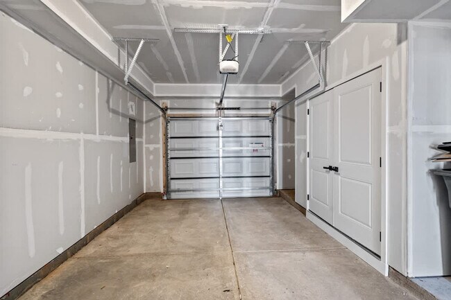 Building Photo - 3131 Coquina Ln
