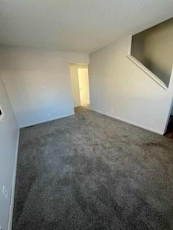 Building Photo - 122 Mckinley Ave