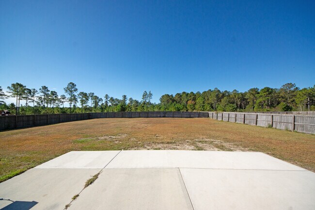Building Photo - 315 Basil Ct