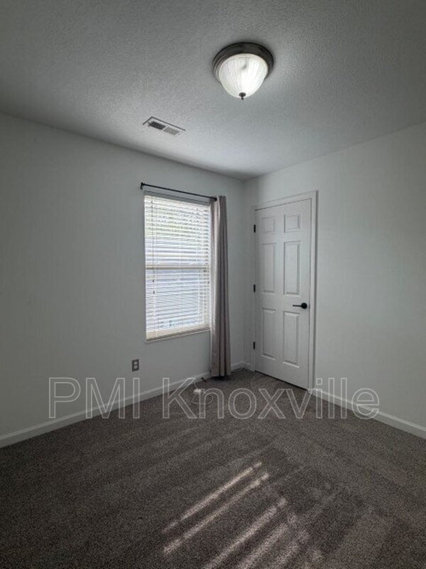 Building Photo - 10311 Boston Ln