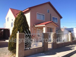 Building Photo - 240 Wheeler Ave SE
