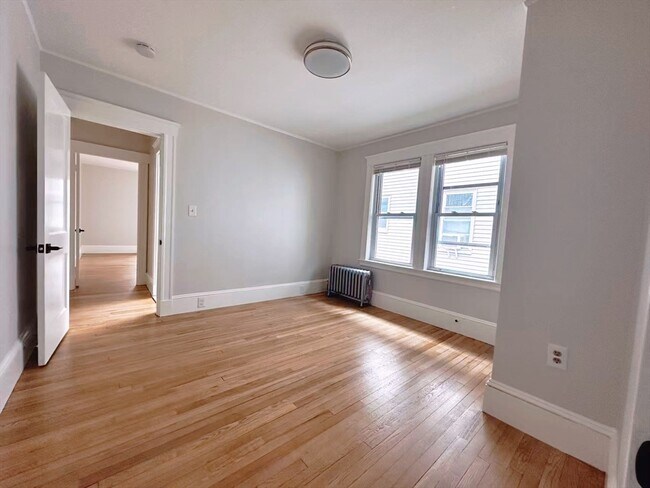 Building Photo - 2 Edward Sullivan Rd