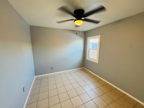 Building Photo - 1341 W 90th Pl