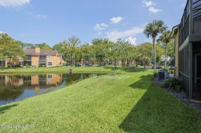 Building Photo - 908 Shoreline Cir