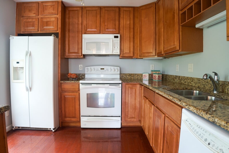 Building Photo - 2816 Emma Lee St