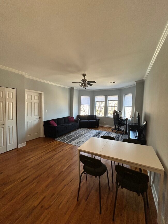 Building Photo - Rosemont