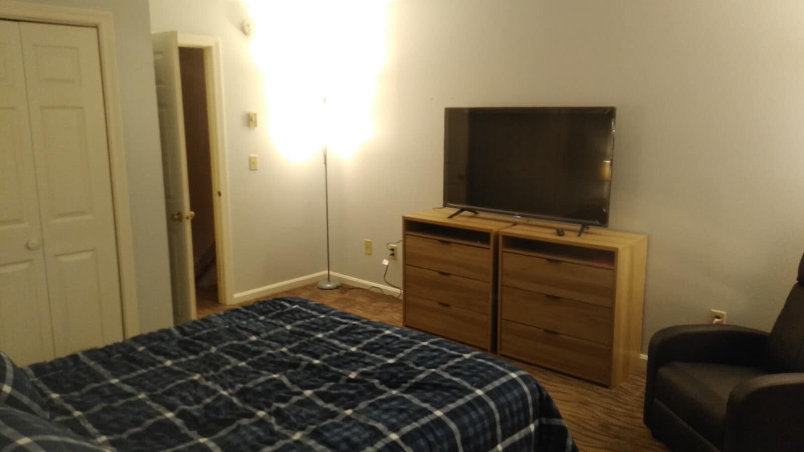 Building Photo - 292 Woodhaven Dr