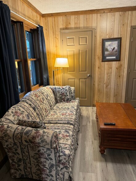 Building Photo - 1457 Tranquility Ln