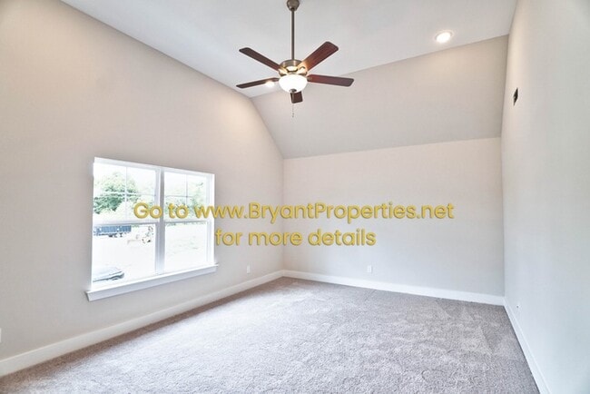 Building Photo - 615 Vrabel Rd