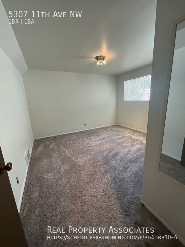Building Photo - 5307 11th Ave NW